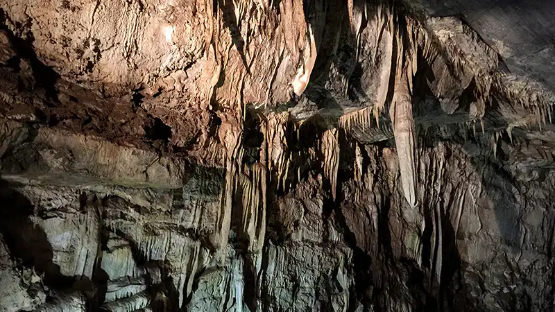 Moaning Caverns
