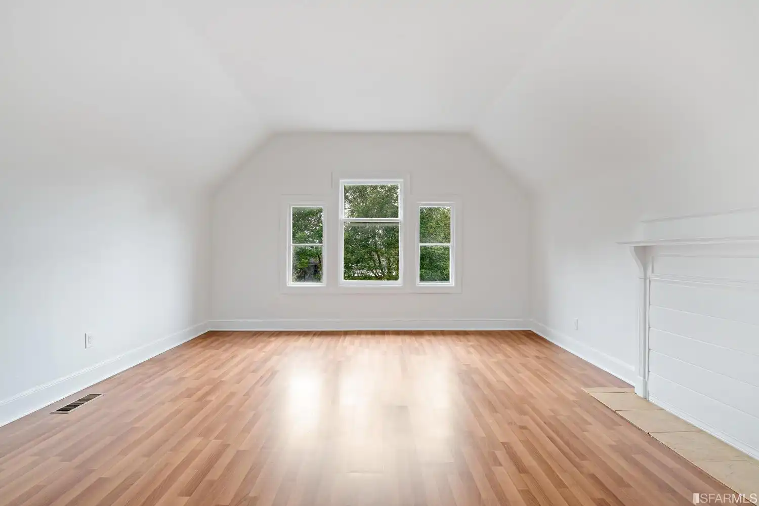 9c5949e4 b92d 4d82 b467 73b7ace297fd