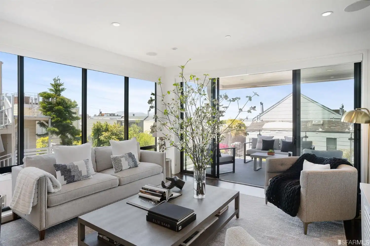 2f4304e4 7fa5 4e22 9e5c 8a06e13cfb79